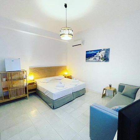 Albatross Hotel Livadi  Bagian luar foto