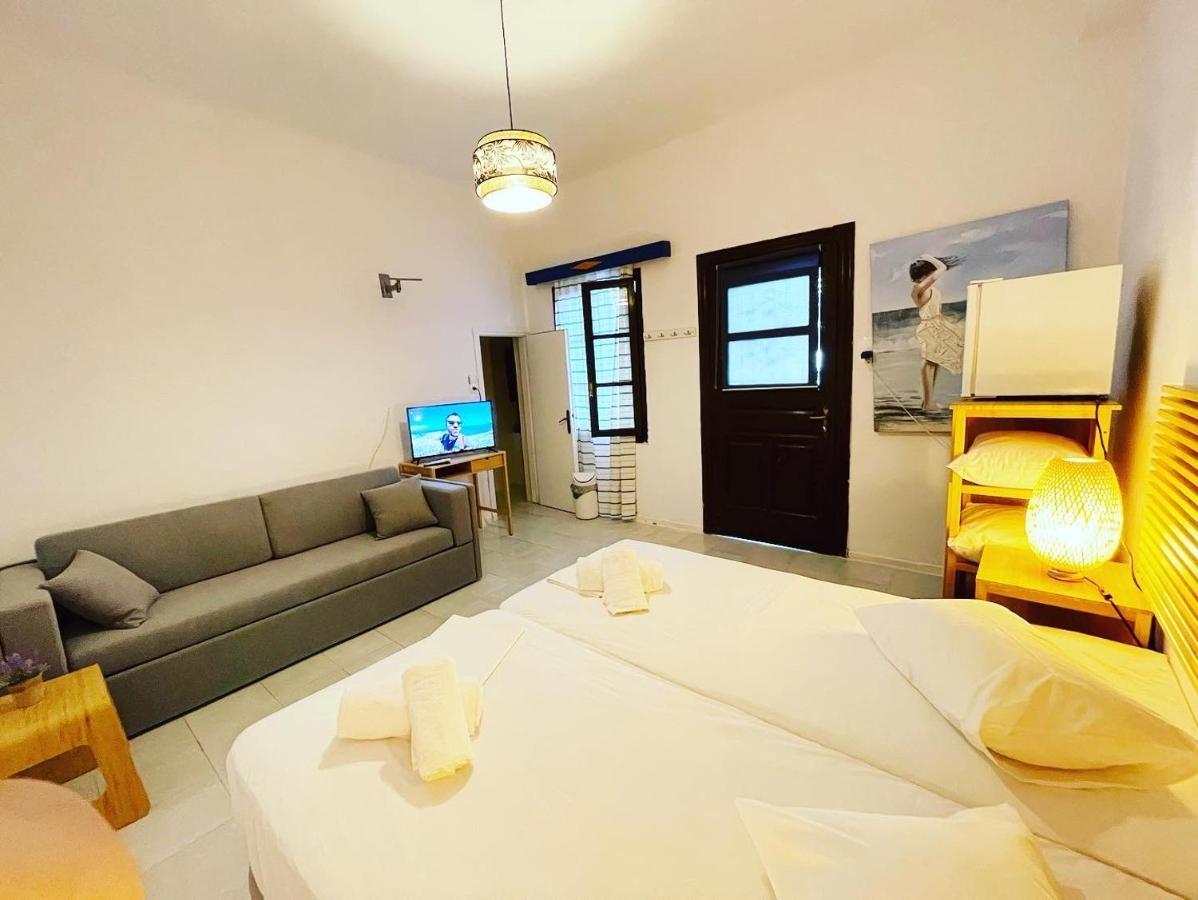 Albatross Hotel Livadi  Bagian luar foto