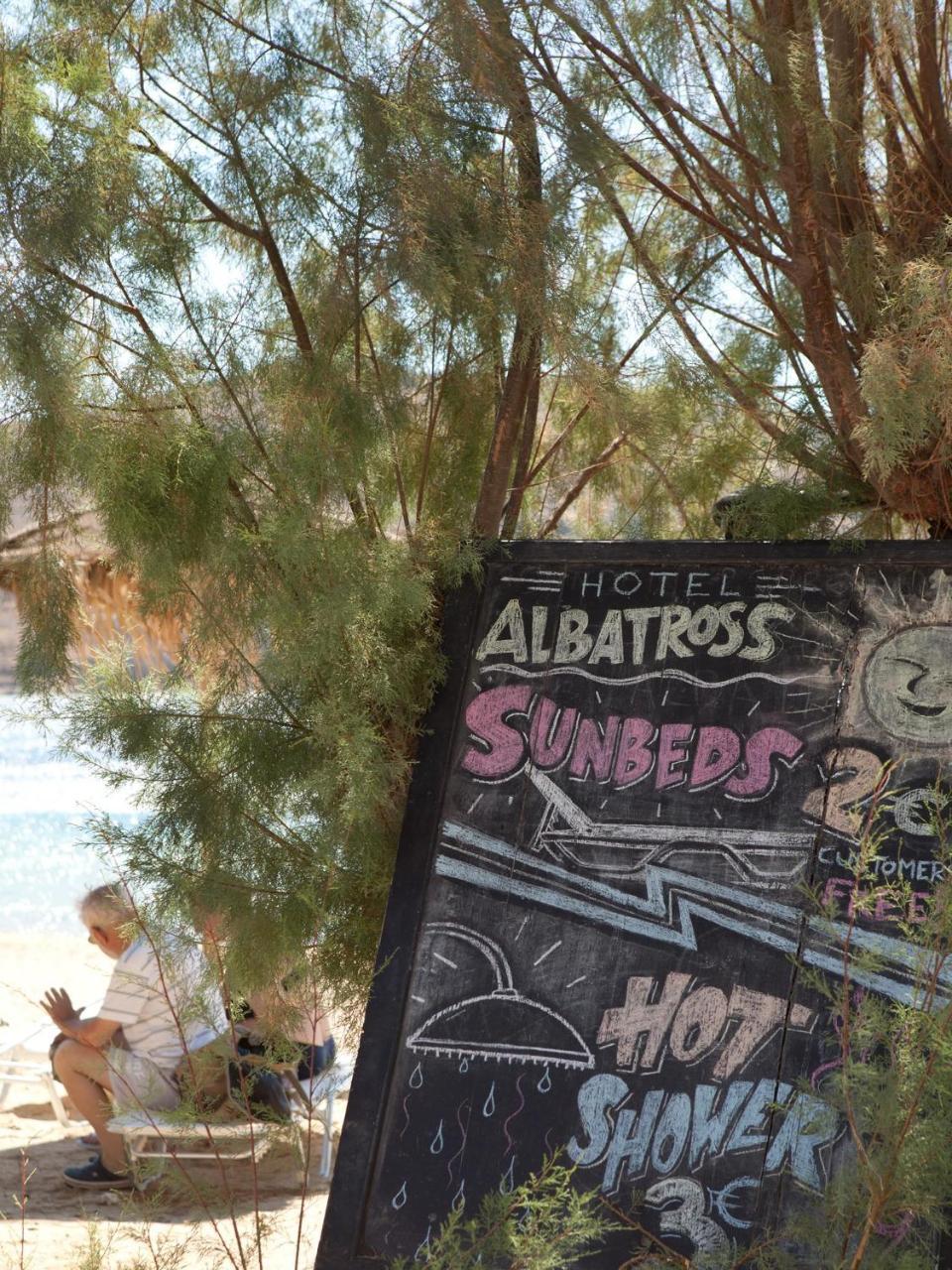 Albatross Hotel Livadi  Bagian luar foto