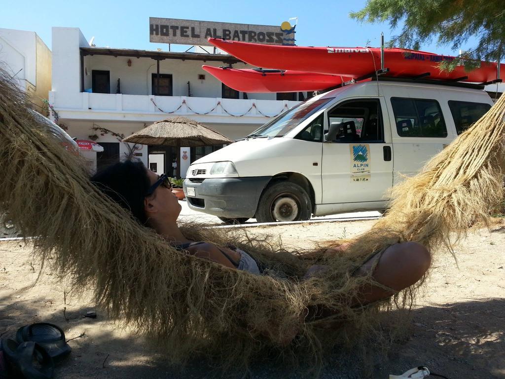 Albatross Hotel Livadi  Bagian luar foto